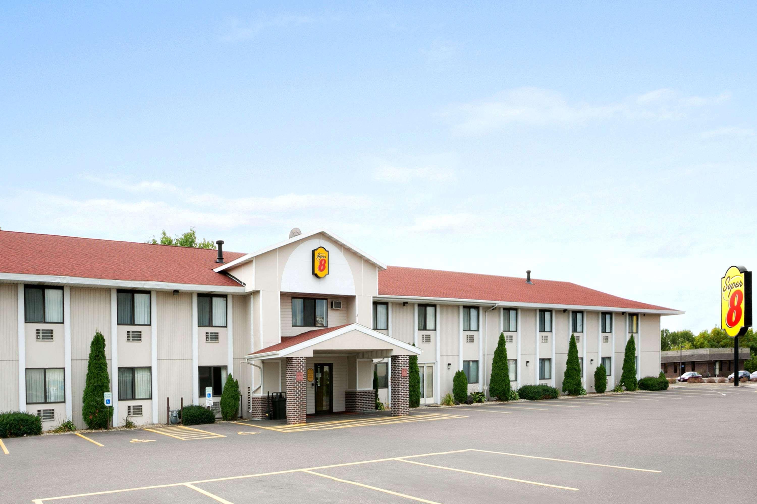 奥克莱尔wi速8酒店 欧克莱尔 外观 照片