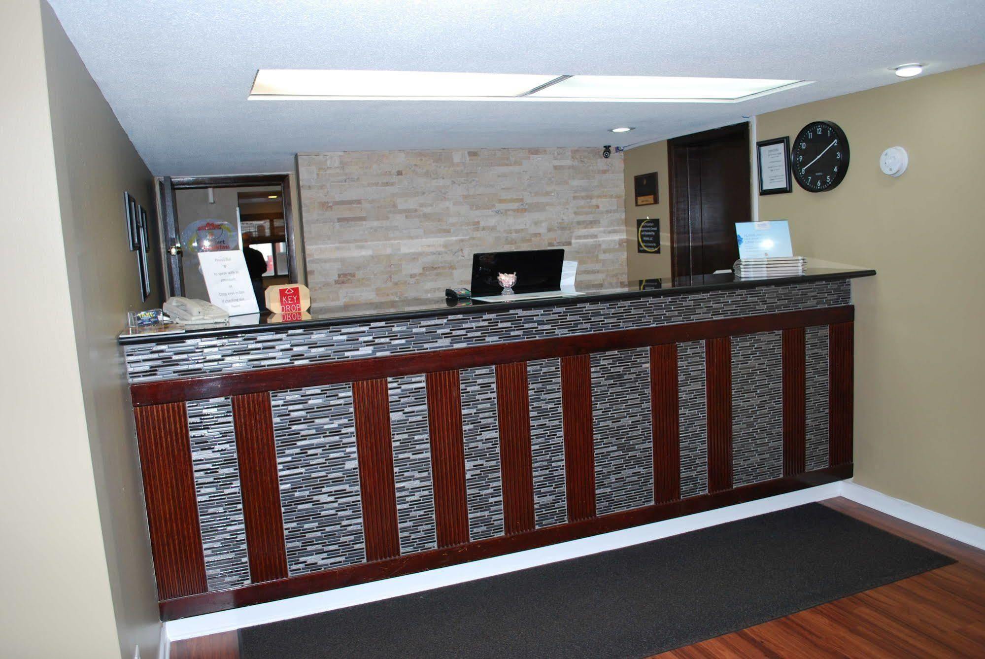 奥克莱尔wi速8酒店 欧克莱尔 外观 照片